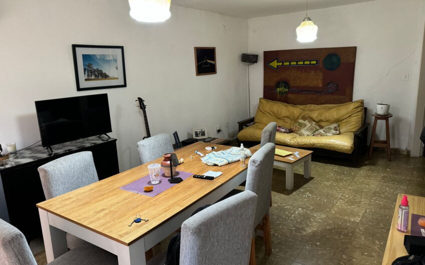 DEPARTAMENTO EN PLANTA ALTA CON TERRAZA