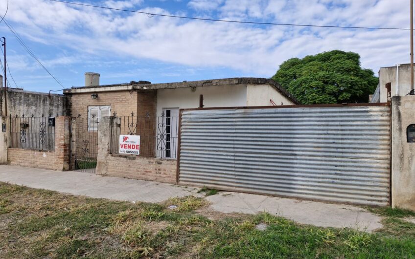 CASA 2 DORMITORIOS EN BARRIO SUR