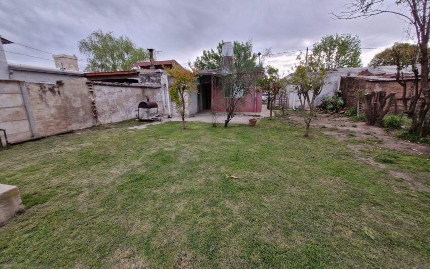 CASA 2 DORMITORIOS EN EXCELENTE UBICACIÓN