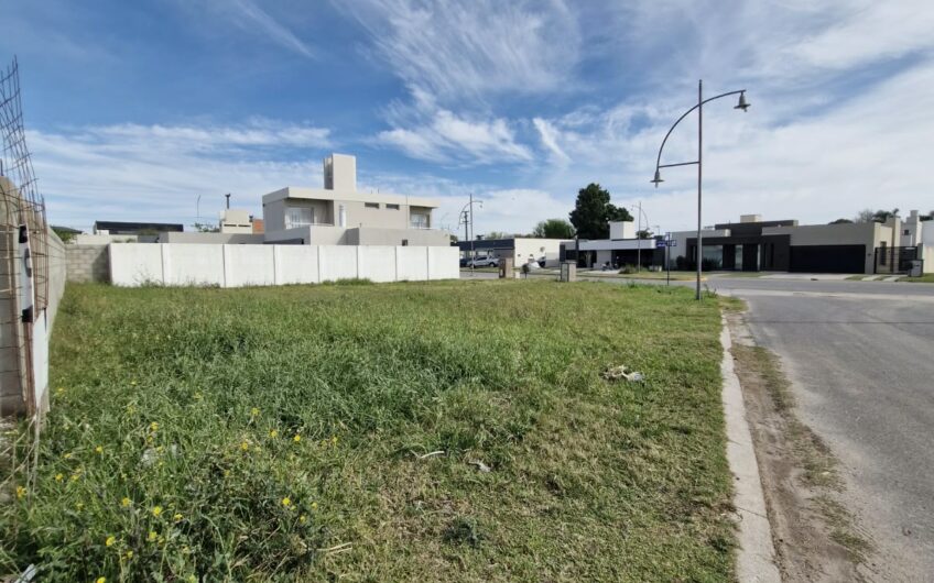 TERRENO ESQUINA 400M², BARRIO COOP. GRAL. PAZ